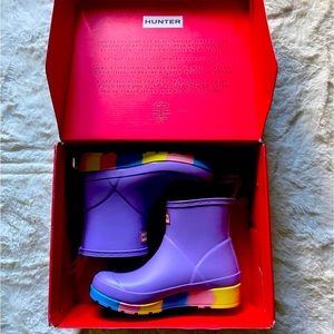 Beautiful cute fun Hunter short Lavender mist booties